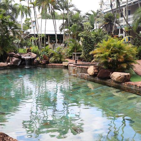 Colonial Palms Motor Inn Airlie Beach Exterior photo