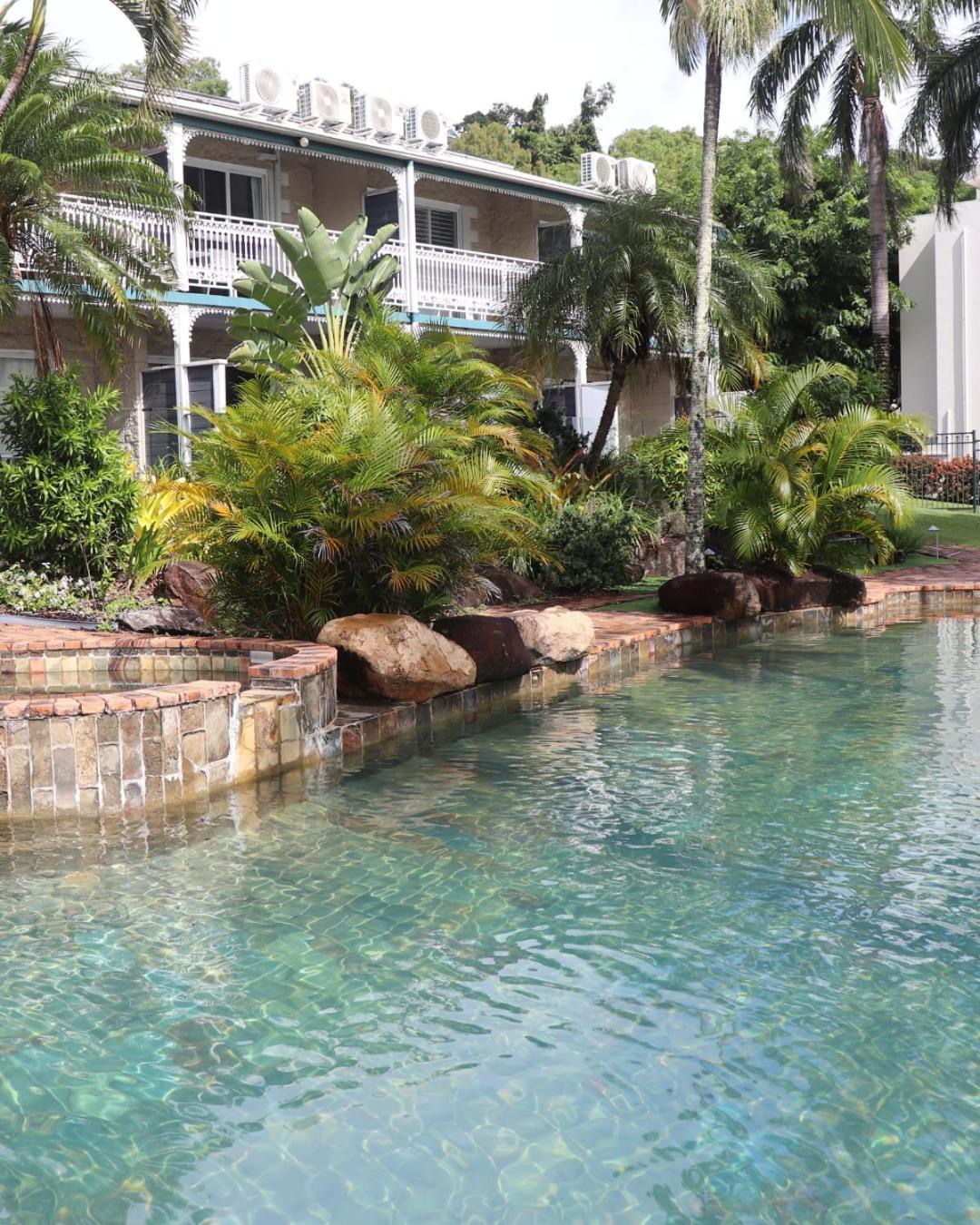 Colonial Palms Motor Inn Airlie Beach Exterior photo